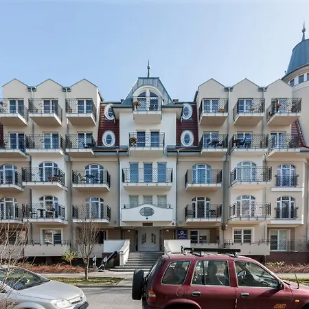 Apartment Regina Maris Piekny By Renters